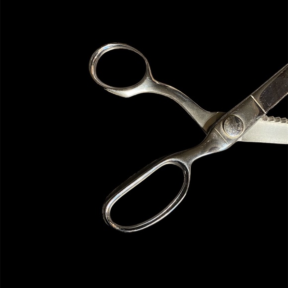 Vintage WISS 9" Pinking Shears Sewing Scissors Chrome Zig Zag Patent No 2286874 - Picture 12 of 12